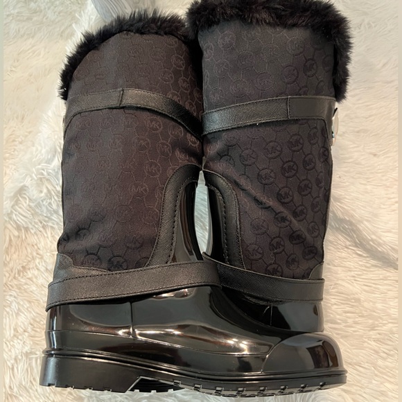 Michael Kors Fulton Rain Boots - EXCELLENT LIKE NEW CONDITION! - Picture 5 of 14